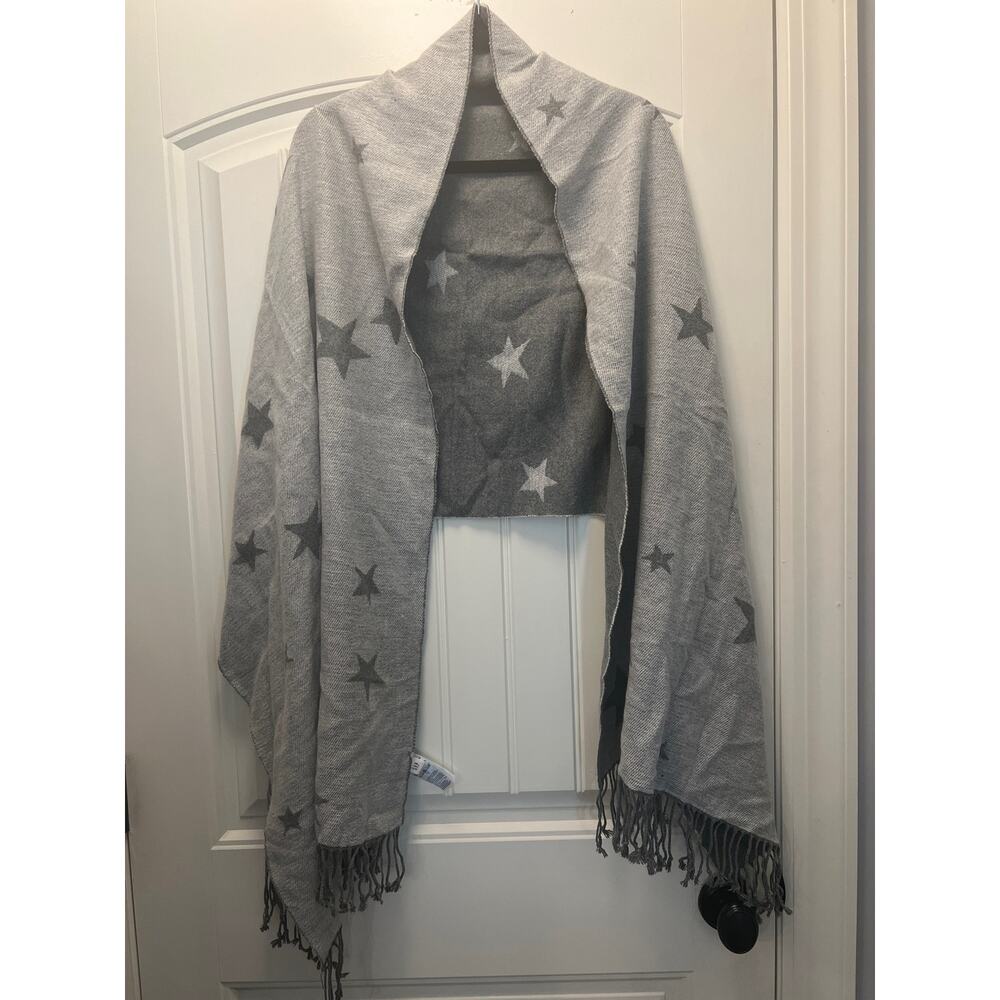 Gap Women’s Star Print Acrylic Winter Fringe Wrap Shawl Scarves One Size‎ Gray